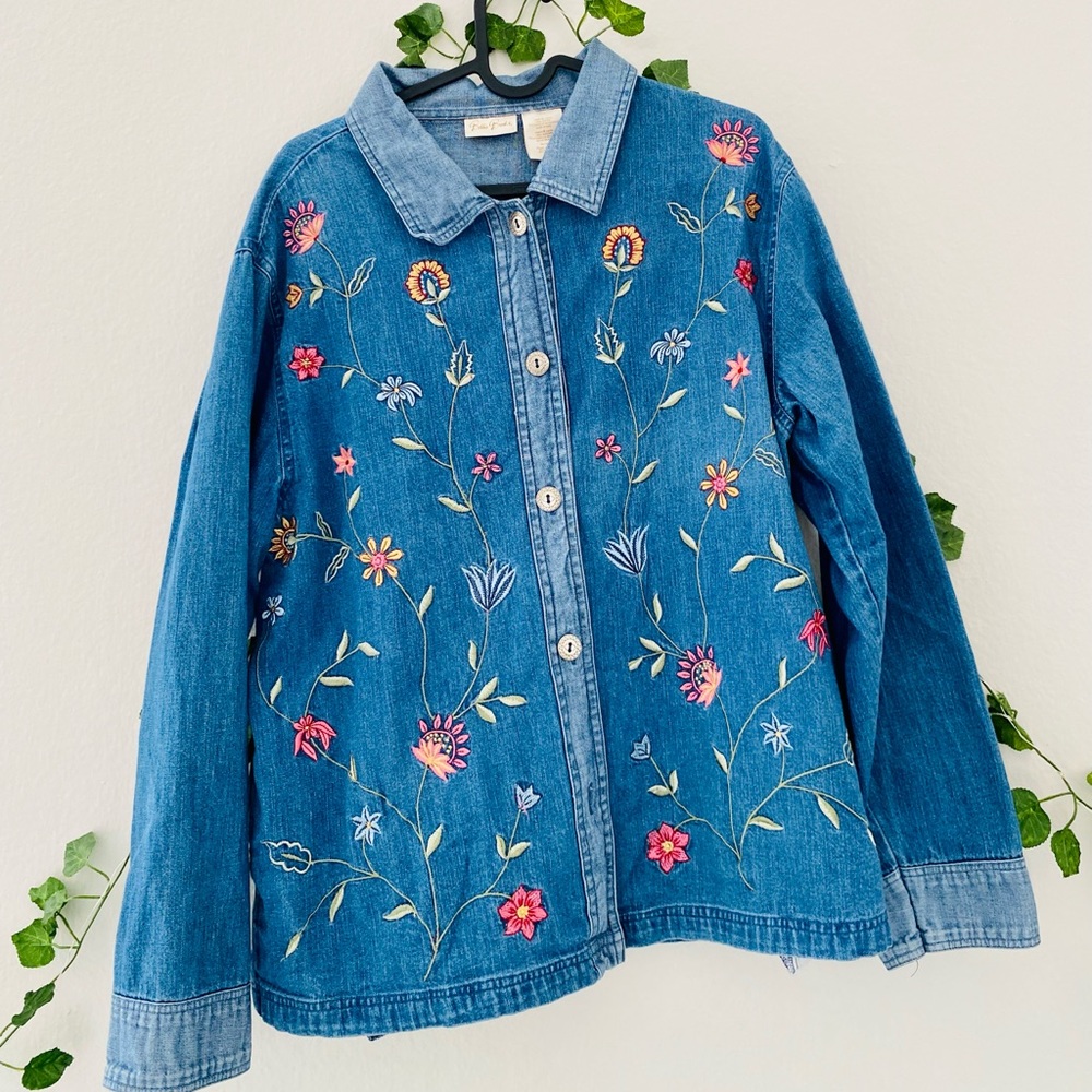 Bobbie Brooks Women’s Large  Vintage Denim Jacket Flowers Long